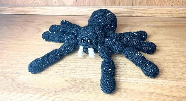 16634 crochet tarantula hook
