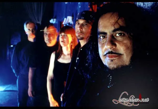 16854 dusk till dawn movie still